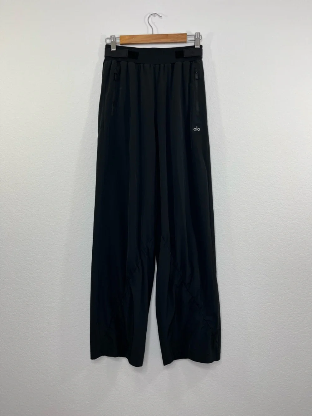 Alo Yoga High-Waist Elevation Trouser Black size S - Picture 2 of 10